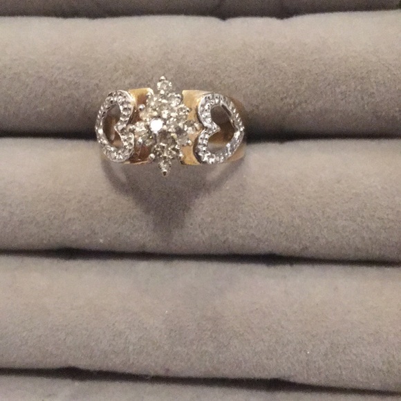 New Look Jewelry - Heart ring 10k dimonth